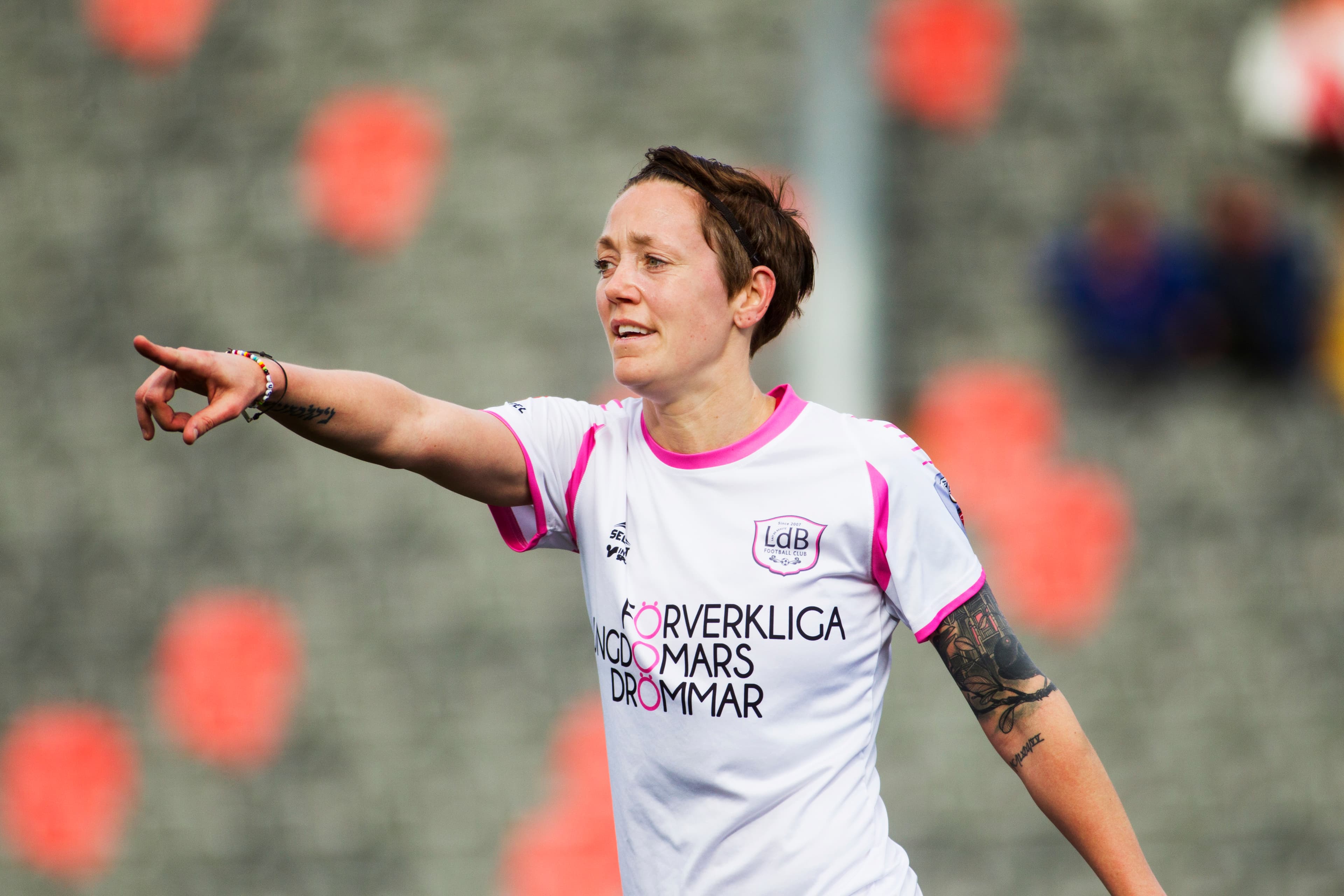 Therese Sjögran och hennes fru – kärlek och karriärbalans