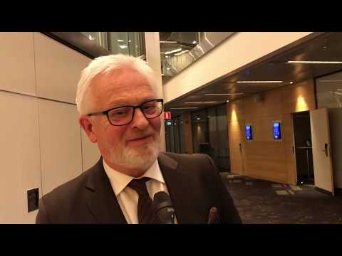 Hasse Backe – fotbollstränare med internationell erfarenhet och expertkommentator