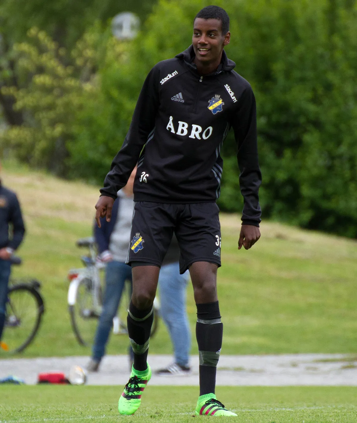 Alexander Isak under träning